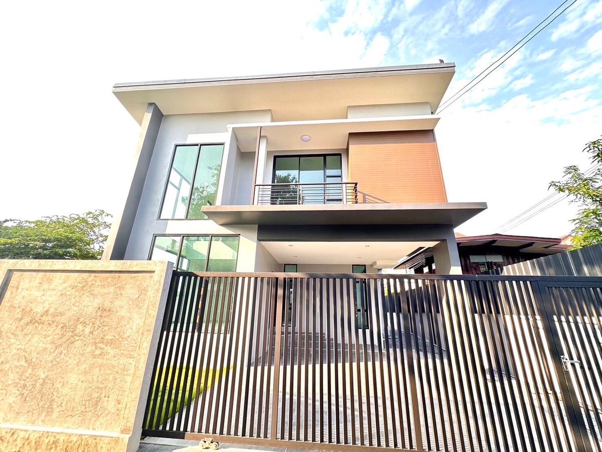 ให้เช่าบ้านโชคชัย4 ลาดพร้าว71 : Foe rent บ้านเดี่ยวลาดพร้าวซอย 63 /3 bedrooms/4 bathrooms/ 90,000