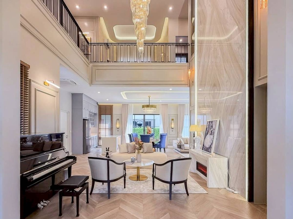 บ้านพัฒนาการ ศรีนครินทร์ : บ้านเดี่ยว นาราสิริ กรุงเทพกรีฑา🏡