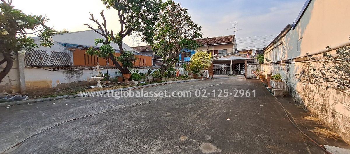 ขายบ้านลาดพร้าว101 แฮปปี้แลนด์ : บ้านเดี่ยว 2 ชั้น 354 ตร.ว. ซอย นวลจันทร์ 16