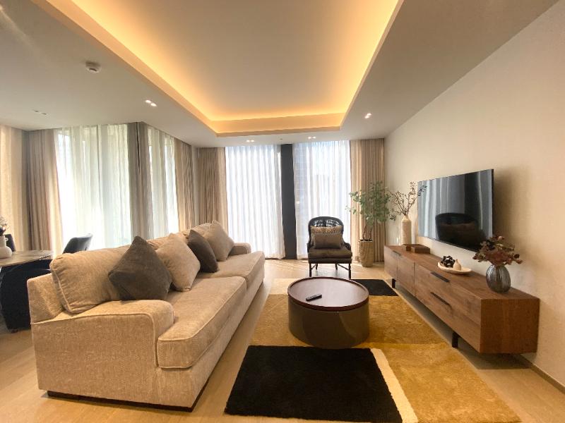 ขายคอนโดวิทยุ ชิดลม หลังสวน : ขาย ต้นสน วัน เรสซิเดนซ์-Tonson One Residence  1 ห้องนอน 67 ตรม.
