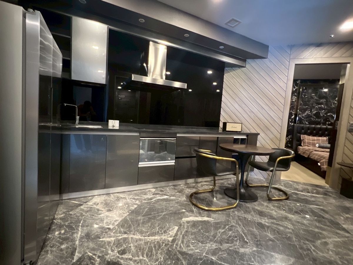 ให้เช่าคอนโดสุขุมวิท อโศก ทองหล่อ : For Rent Ashton Residence 41Pet friendly condo2Bed 2Bath 75sq.m. 80,000b./m☎️contact 084-235-2694 chanjao