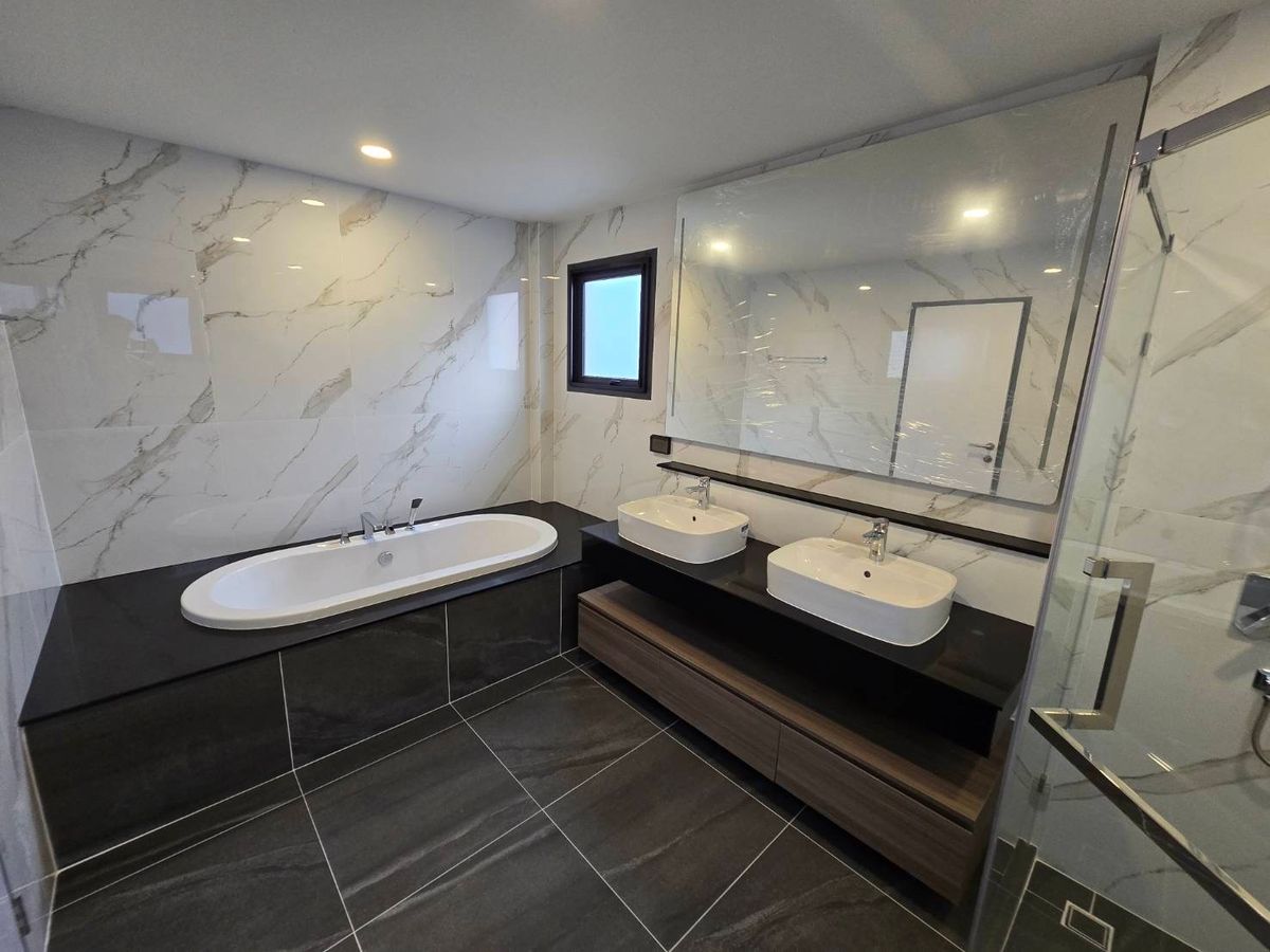 ให้เช่าบ้านบางนา แบริ่ง ลาซาล : 💥ForRent💥4Bed • The City Bangna 🏡 Near Mega Bangna 🔥Hot Price 🔥 Ready to move in ‼️  Fully Furnished ✨