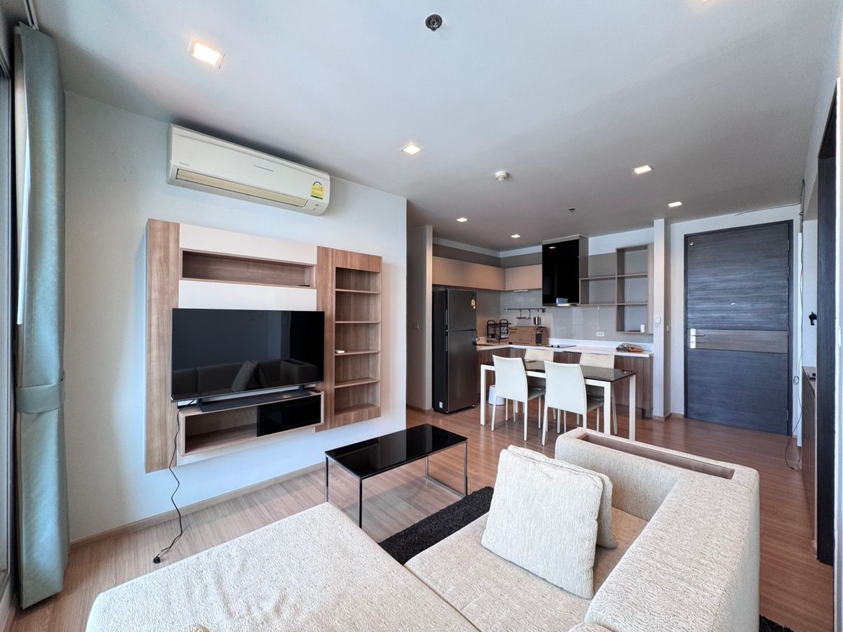 ให้เช่าคอนโดสาทร นราธิวาส : Rhythm Sathorn 2 Bedroom, River view ห้องใหม่สวย วิวแม่น้ำ เฟอนิเจ้อครบ ติด bts สะพานตากสิน