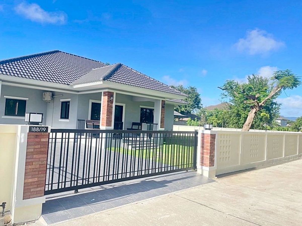 For RentHouseChiang Mai : 新房出租，靠近尚泰，散沙地区 🏡 🏡 New House for Rent Near Central Festival, San Sairea 🏡