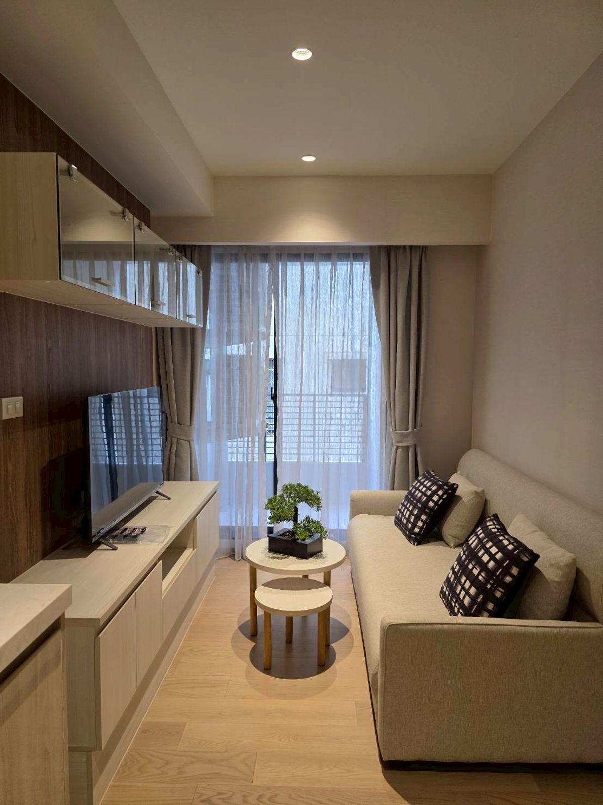For RentCondoSukhumvit, Asoke, Thonglor : LTH12226 - Runesu Thonglor 5 For Rent Size 35 SQM. 1 Bed 1 Bath Near BTS Thonglor Station Only 47K/Month