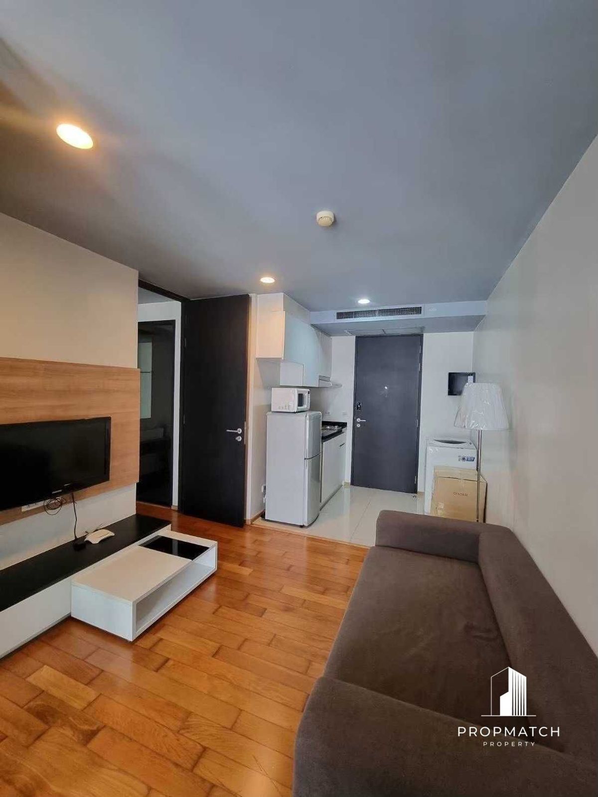 ขายคอนโดวิทยุ ชิดลม หลังสวน : 💥ดีล ห้องแต่งสวย ราคาพิเศษ ✨🛋️The Tempo Ruamrudee ( 1Bed 1Bath 36SQM.) พร้อมอยู่ ! เพียง 5,000,000 บาท Tel.0981315848 @propmatch
