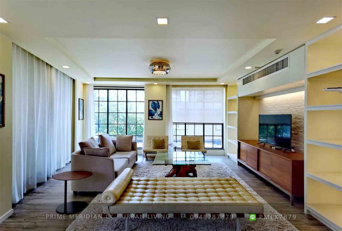 ให้เช่าคอนโดอ่อนนุช อุดมสุข : Penthouse Condominium 2 - Luxury private low rise condo, open plan living area