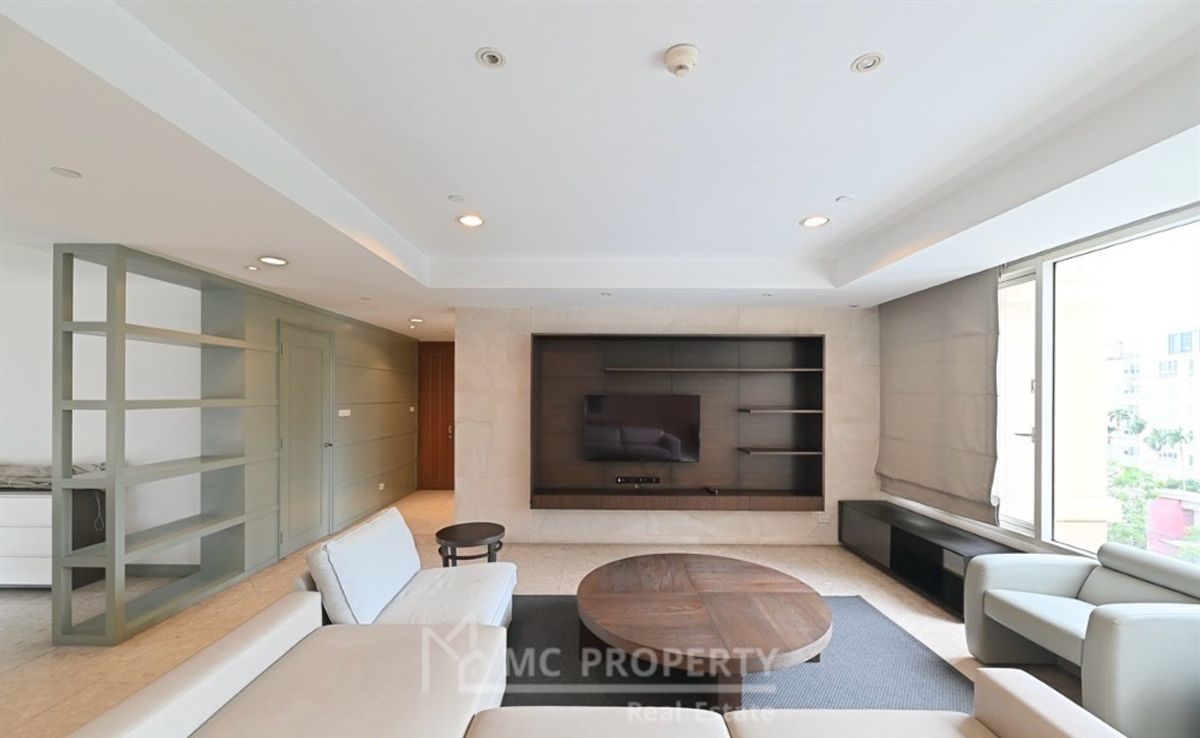 ให้เช่าคอนโดสุขุมวิท อโศก ทองหล่อ : Hampton Thonglor 4 ห้องนอน 230 ตารางเมตรให้เช่าเพียง 120,000 โปรดติดต่อ 0816878954