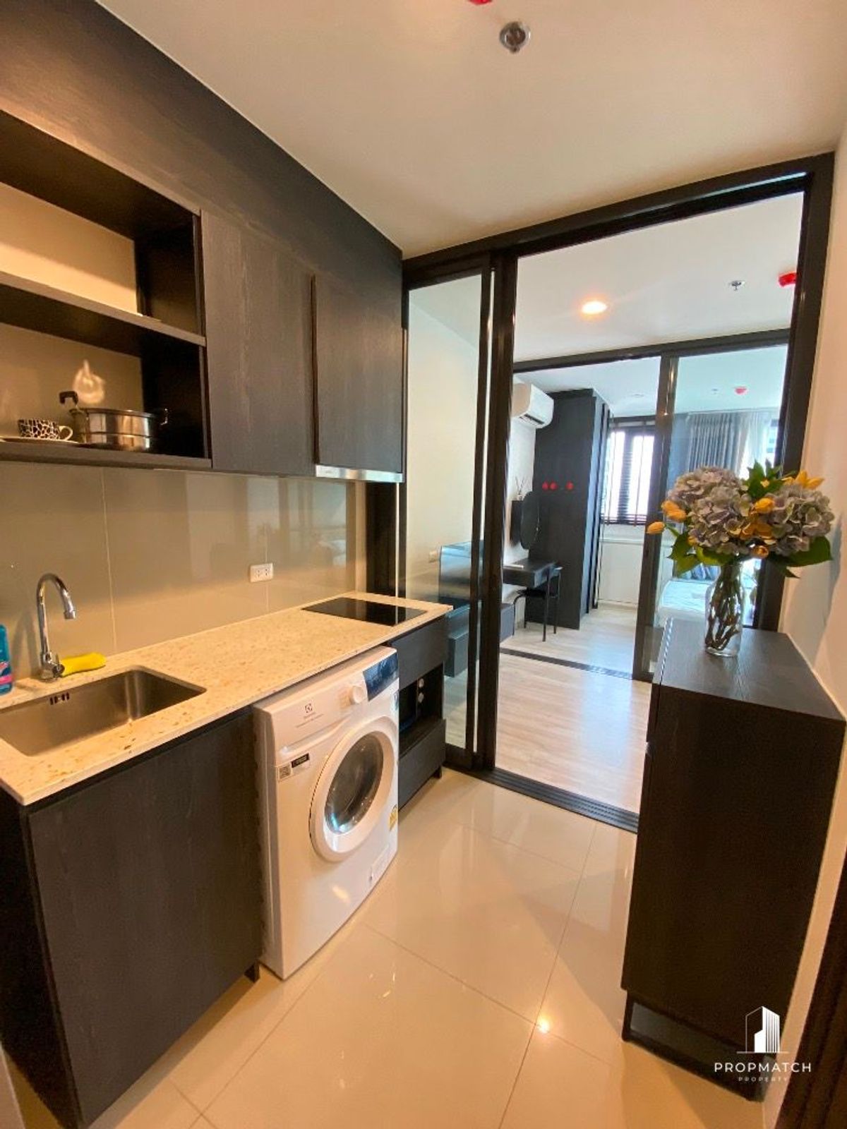 ขายคอนโดรัชดา ห้วยขวาง : 💥ดีล ห้องแต่งสวย ราคาพิเศษ ✨🛋️XT Huaikhwang ( 1Bed 1Bath 27.48SQM.) พร้อมอยู่ ! เพียง 3,700,000 บาท Tel.0981315848 @propmatch