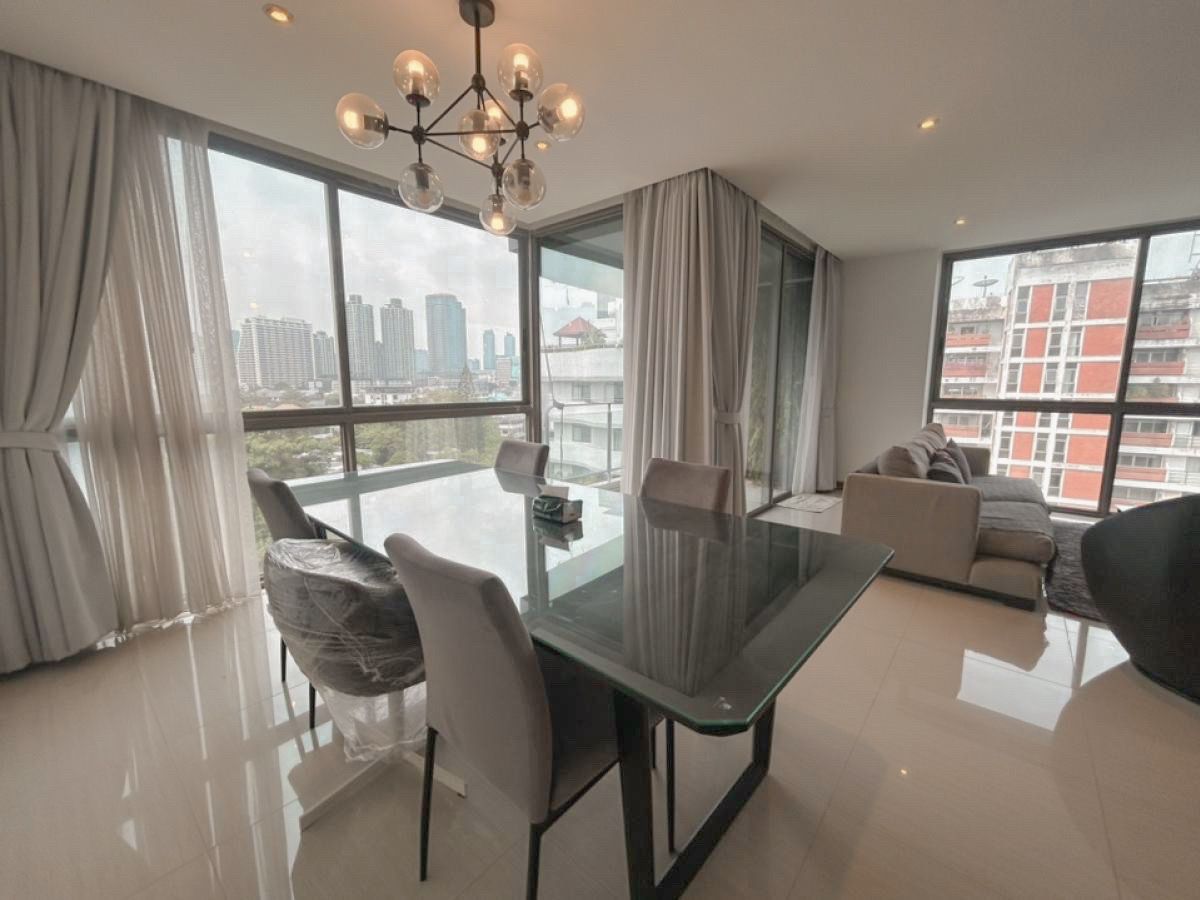 ให้เช่าคอนโดสุขุมวิท อโศก ทองหล่อ : 🐶🐱Pet friendy Condo 105 sqm downtown49 🐶🐱