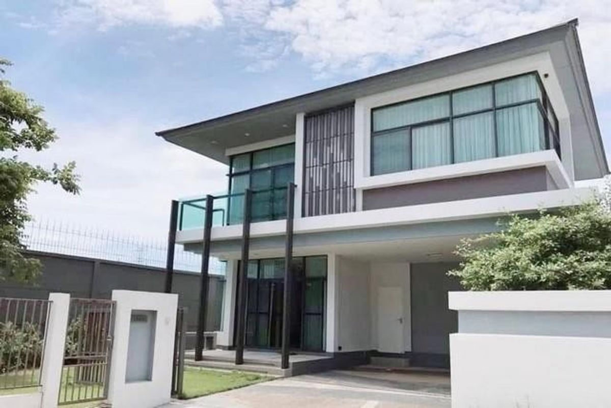 For SaleHouseChaengwatana, Muangthong : House for sale behind the corner of Setthasiri Village, Chaeng Watthana-Prachachuen Liab Canal Road, area 65.2 sq.wah