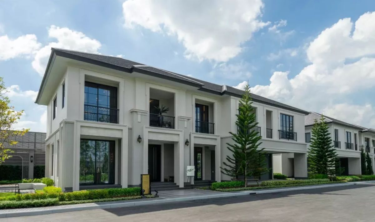 For SaleHousePhutthamonthon, Salaya : 👉The Palm Thawiwattana (The Palm Thawiwattana) 
Single house 100 sq.w. The most usable area in the area 
Parking for up to 7-8 cars from 