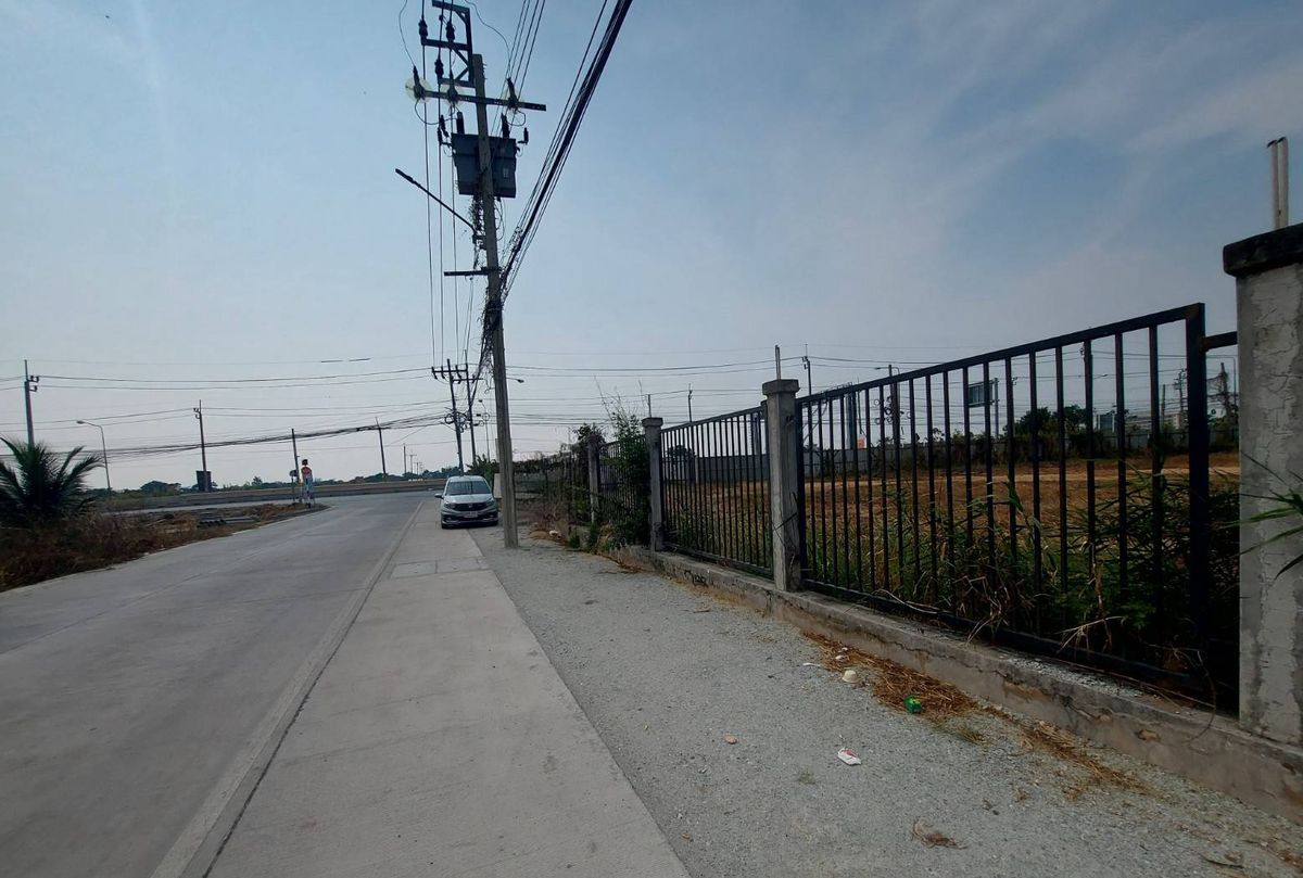 ขายที่ดินบางนา แบริ่ง ลาซาล : ขายที่ดินถมแล้ว ติดถนน 2 ด้าน ใกล้เอแบค บางนากม. 26 (N.1622)