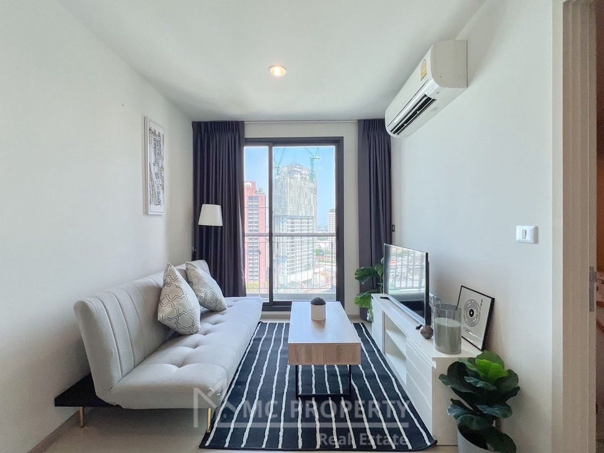 ให้เช่าคอนโดสุขุมวิท อโศก ทองหล่อ : Rhythm Sukhumvit 42 ให้เช่า 1 ห้องนอน 45sqm เพียง 40,000 โปรดติดต่อ 0816878954