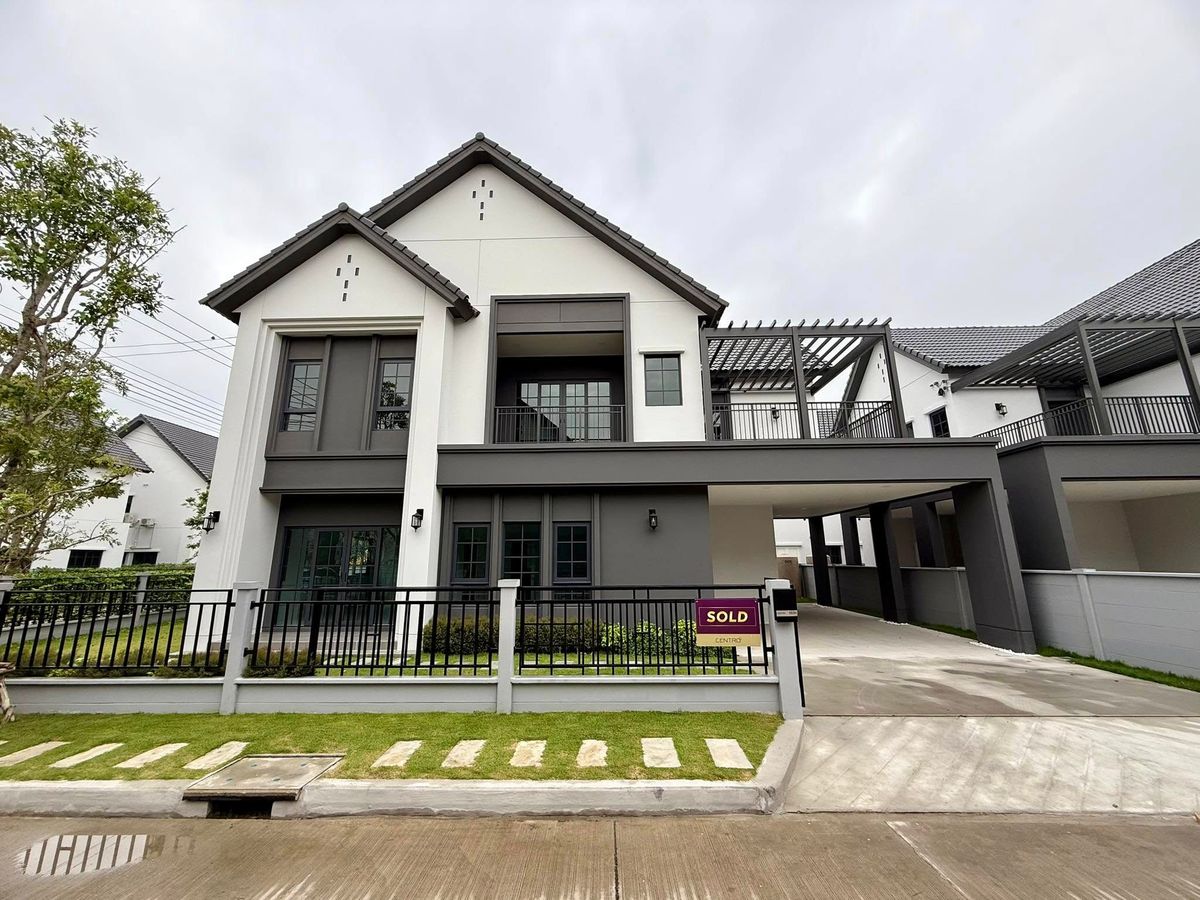 For RentHouseBangna, Bearing, Lasalle : 🏡 Centro Bangna detached house for rent, Phase 2 (the largest house - corner plot)