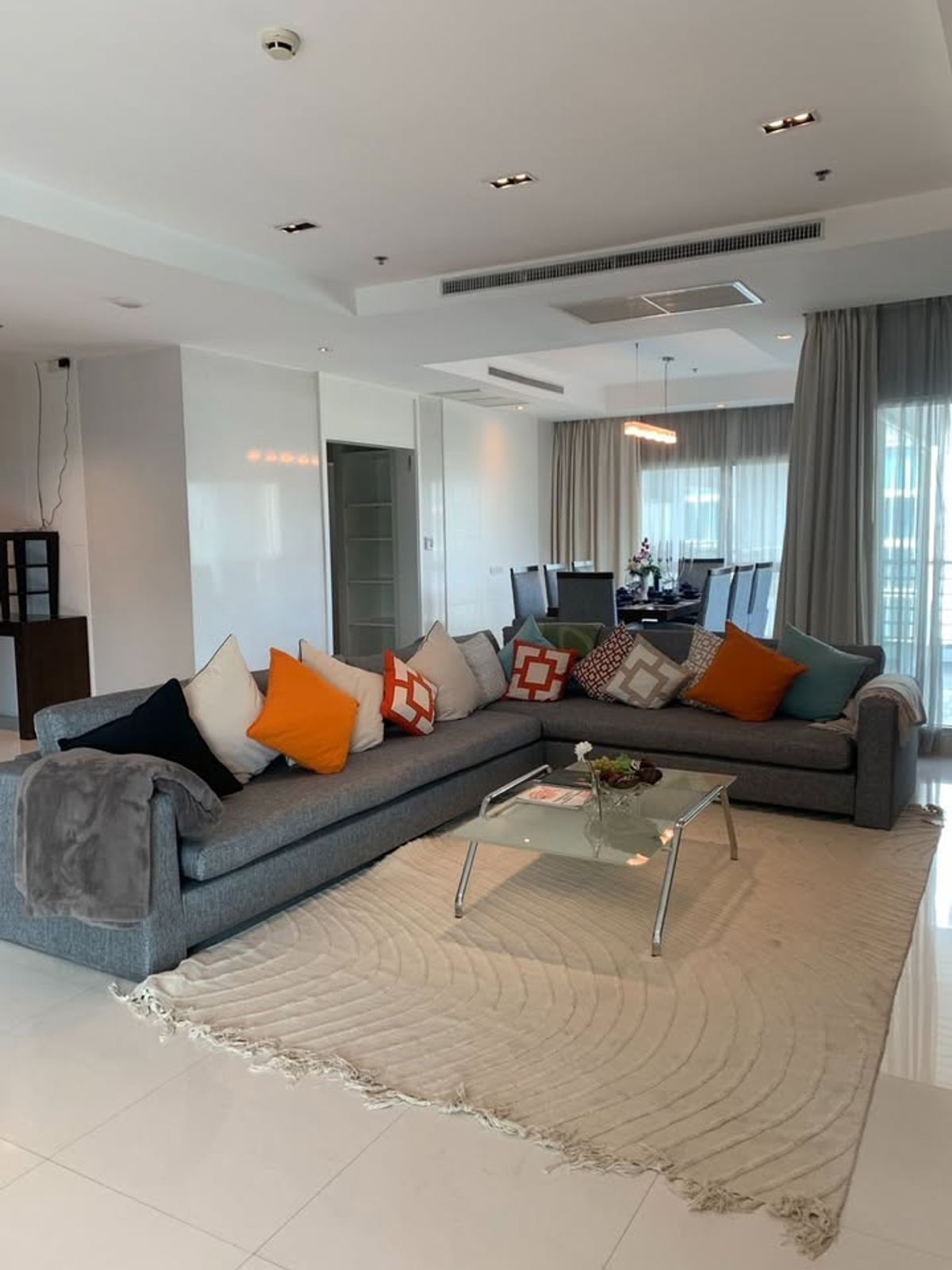 ให้เช่าคอนโดวิทยุ ชิดลม หลังสวน : รอยัล เรสซิเดนซ์ พาร์ค