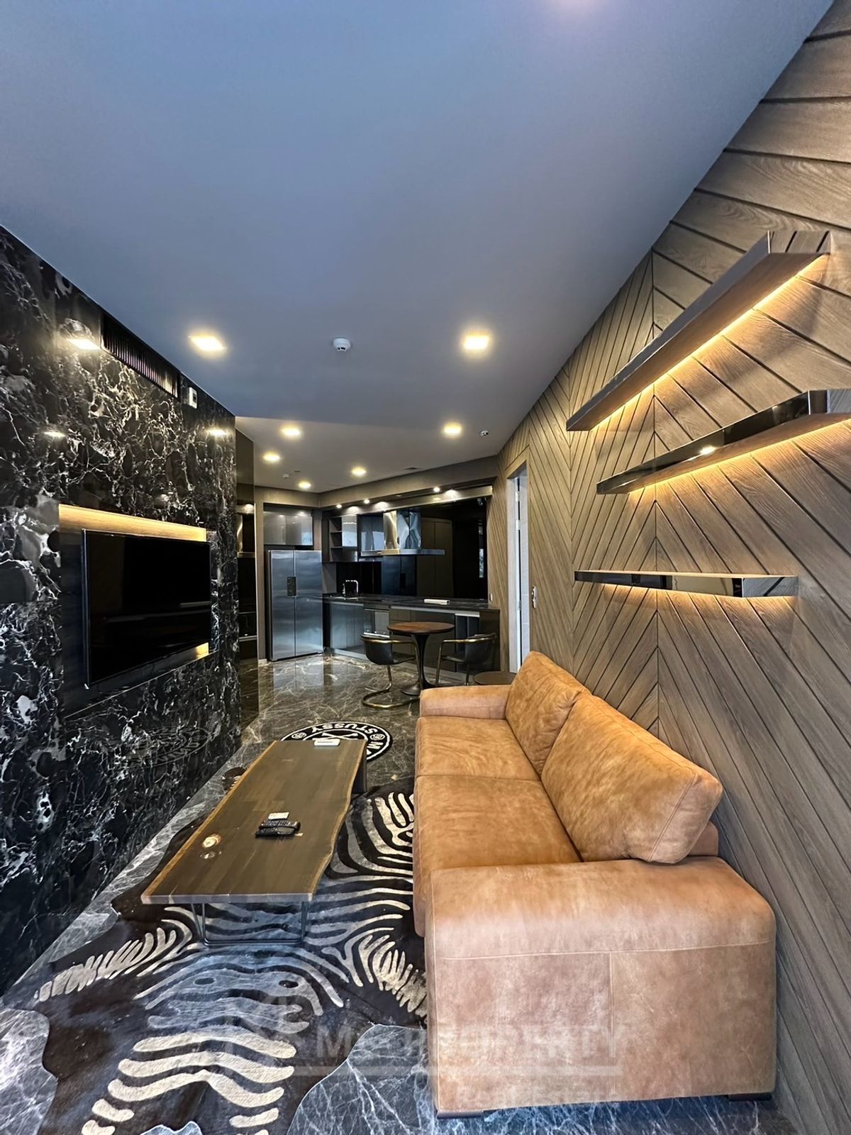 ให้เช่าคอนโดสุขุมวิท อโศก ทองหล่อ : Ashton Residence 41 ให้เช่า 2 ห้องนอน 75sqm Rise Condo เพียง 75,000 เท่านั้นกรุณาติดต่อ 0816878954