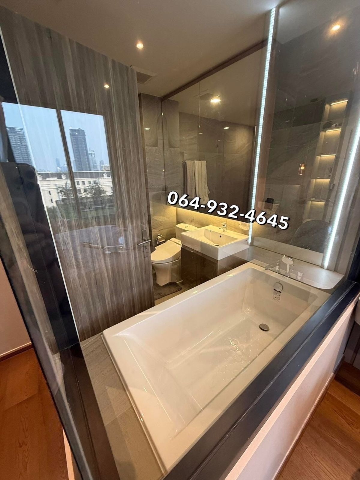 ขายคอนโดสุขุมวิท อโศก ทองหล่อ : SPECIAL PRICE 1Bedroom 38sq.m Ideo Q Sukhumvit36 Thonglor BTS CALL KEn 064-932-4645 