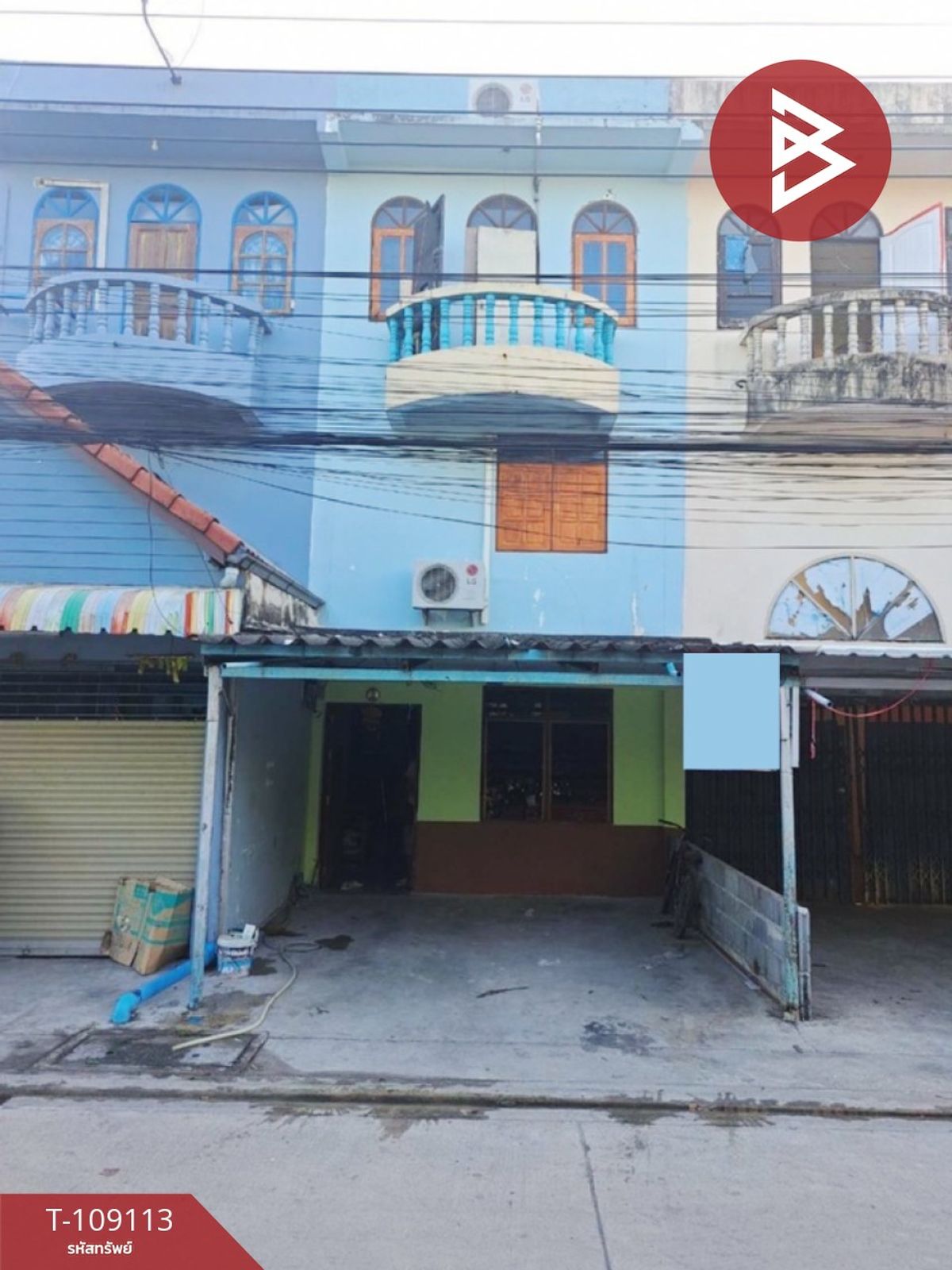 For SaleShop HouseMin Buri, Romklao : 3 -storey commercial building for sale, community village, together to develop Sinanan Nong Chok, Bangkok