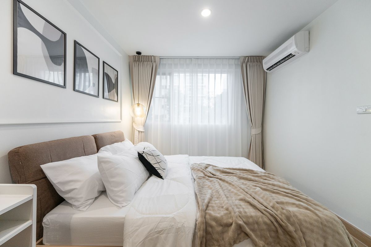 For SaleCondoThaphra, Talat Phlu, Wutthakat : Best deal 💥 Spacious unit + closed kitchen + pool & gym — good price!