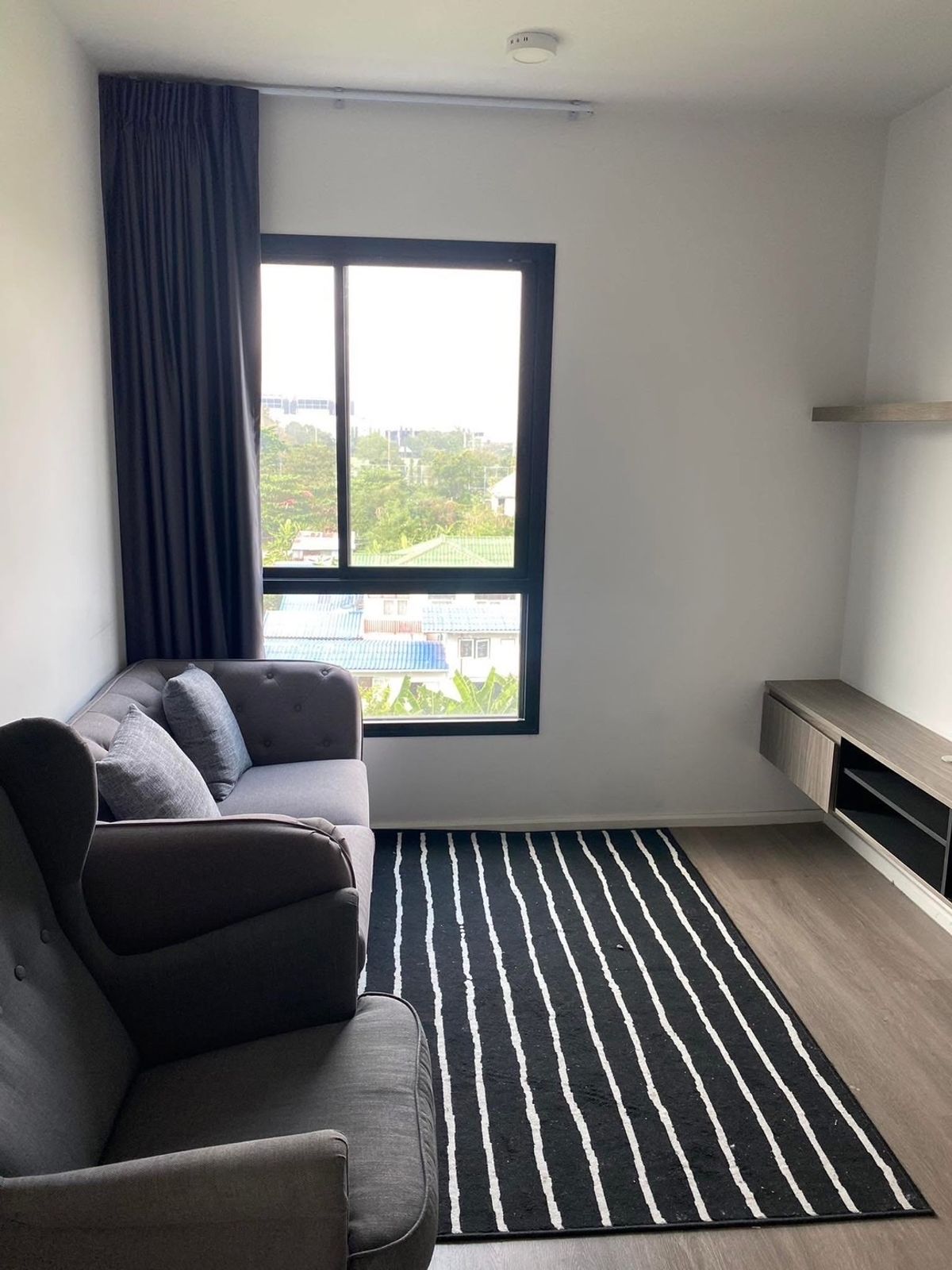 ให้เช่าคอนโดบางนา แบริ่ง ลาซาล : ให้เช่า Notting Hill Sukhumvit 105 ตึก F ชั้น 5   2Bed  ราคา 17,000 บาท 35 ตรม. 2ห้องนอน 1ห้องน้ำ พร้อมอยู่ รับจอง 📌 ทำเลดีหาของกินง่าย ใกล้บีทีเอส แบริ่ง 🚝ประกัน 2 เดือน ล่วงหน้า 1 เดือน