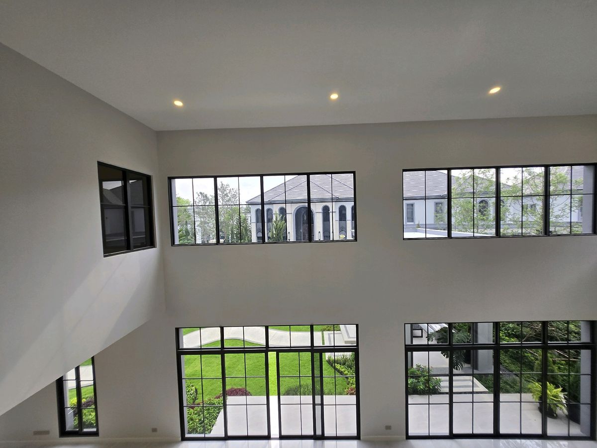 For SaleHousePattanakan, Srinakarin : ✨️The Palazzo, Krungthep Kreetha, large plot 140 million baht ✨️