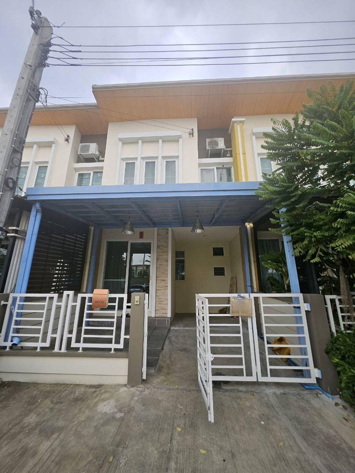 ให้เช่าทาวน์โฮมลาดกระบัง สุวรรณภูมิ : [PB881]🚩ให้เช่าทาวน์โฮม  Golden Town Chalermprakiat - Suan Luang  (โกลเด้น ทาวน์ เฉลิมพระเกียรติ – สวนหลวง)