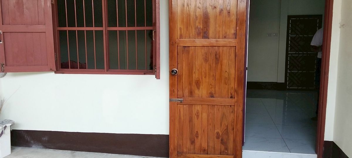 ขายบ้านจันทบุรี : ขายบ้านโบราณ กลางชุมชนหนองบัว จันทบุรี