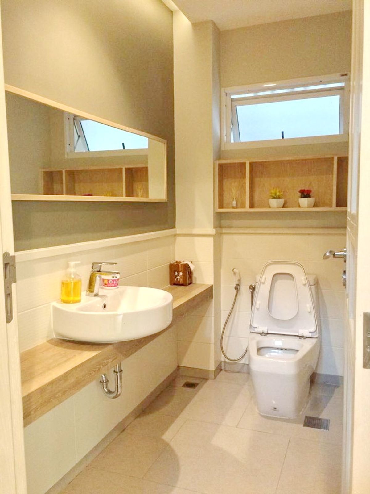 For SaleHome OfficeRatchathewi,Phayathai : HK0112♛♚ For Rent 𝓼 Selling Home Office 3 Bedrooms ⚝ Phahonyothin ♜BTS Saphan Khwai ∞099-5919653,065-9423251▚Line@surreside