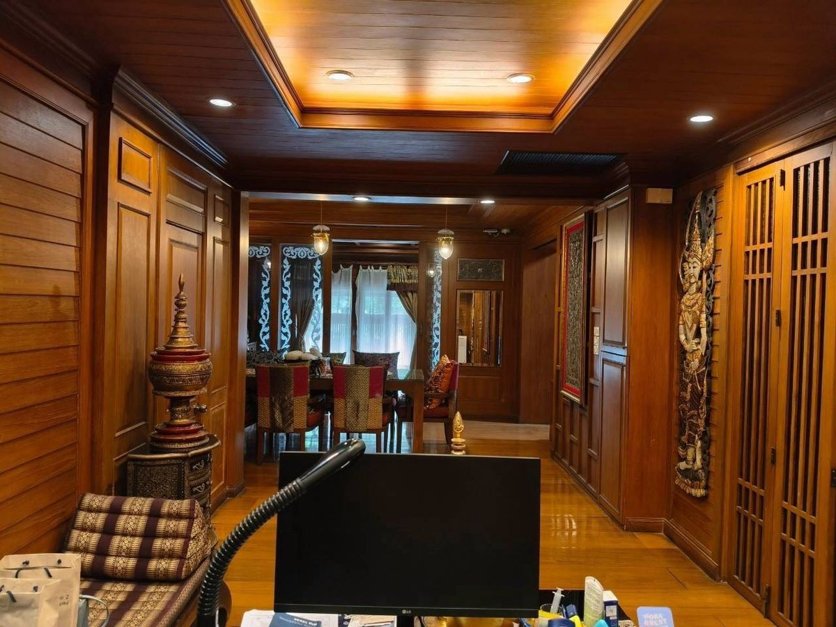 ขายบ้านมีนบุรี-ร่มเกล้า : พาร์คเวย์ ชาเล่ต์ รามคำแหง / 4 ห้องนอน (ขาย), Parkway Chalet Ramkhamhaeng / 4 Bedrooms (FOR SALE) AA336