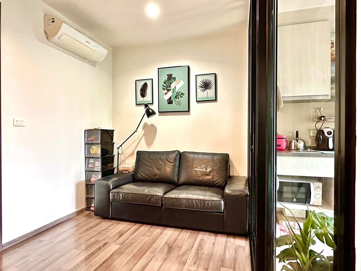 ขายคอนโดอ่อนนุช อุดมสุข : ขาย The Base Park West ขนาด30ตร.ม 1 ห้องนอน 1 ห้องน้ำ ครัวแยก ชั้น20 วิวเมือง ซื้ออยู่เองหรือลงทุนก็คุ้ม พร้อมเข้าอยู่ ราคา 2,700,000 บาท 