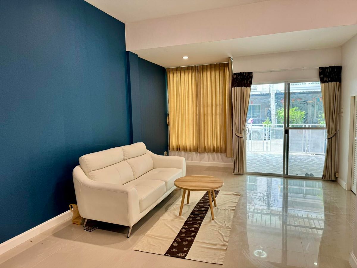 For SaleTownhomeLadkrabang, Suwannaphum Airport : The Metro Rama 9 /3 Bedrooms (Sale), The Metro Rama 9 /3 Bedrooms (SALE) FON022