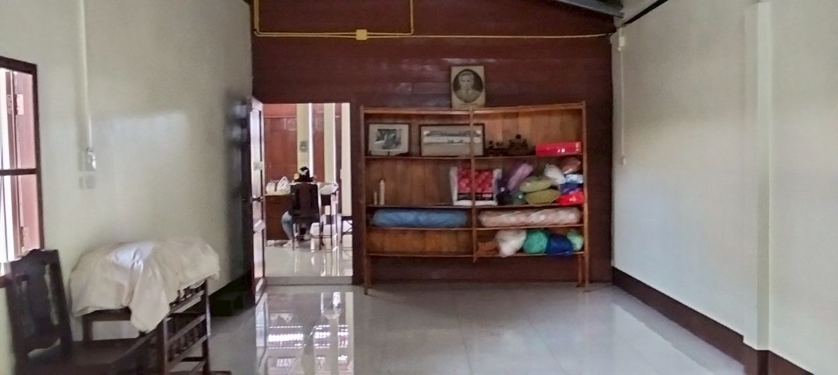 ขายบ้านจันทบุรี : ขายบ้านโบราณ กลางชุมชนหนองบัว จันทบุรี