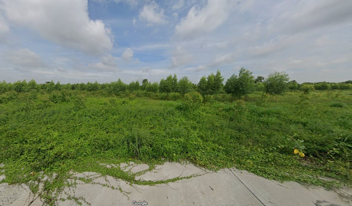 For SaleLandChachoengsao : Golden opportunity for investors! 8 rai of land, only 610 meters of hot location from Suwinthawong Road Convenient to travel in all directions