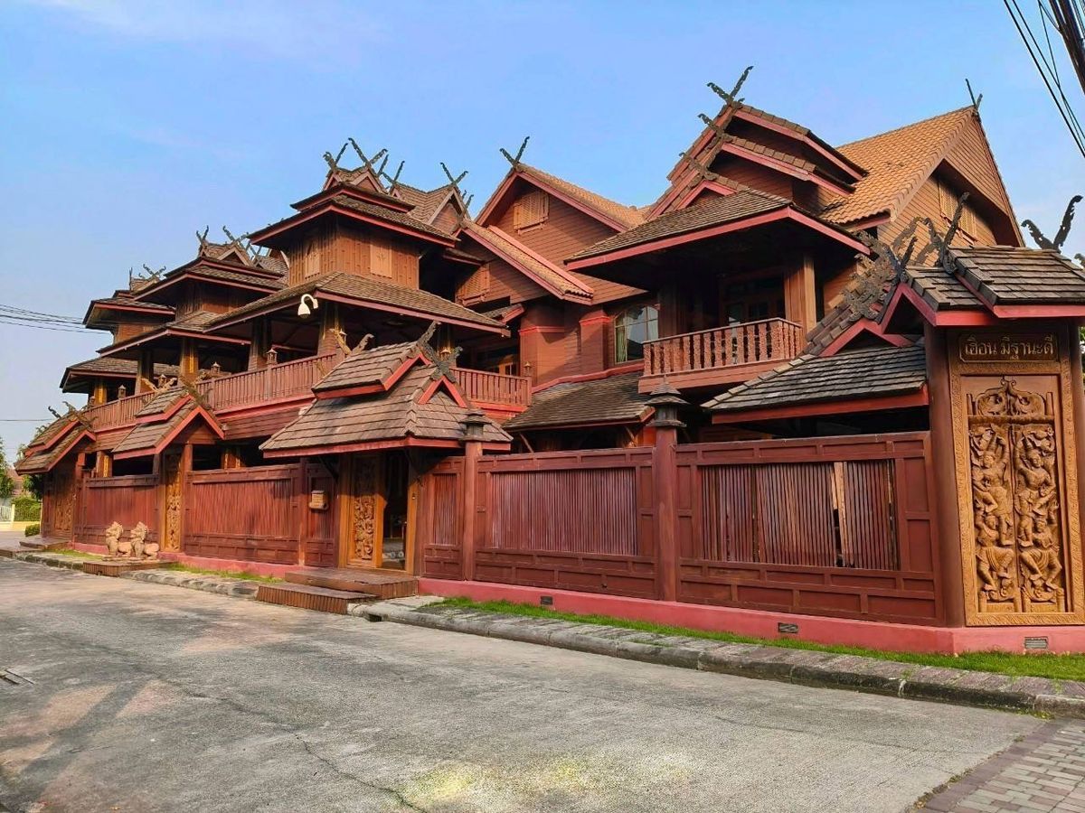 For SaleHouseMin Buri, Romklao : Parkway Chalet Ramkhamhaeng / 4 Bedrooms (Sale), Parkway Chalet Ramkhamhaeng / 4 Bedrooms (For Sale) AA336