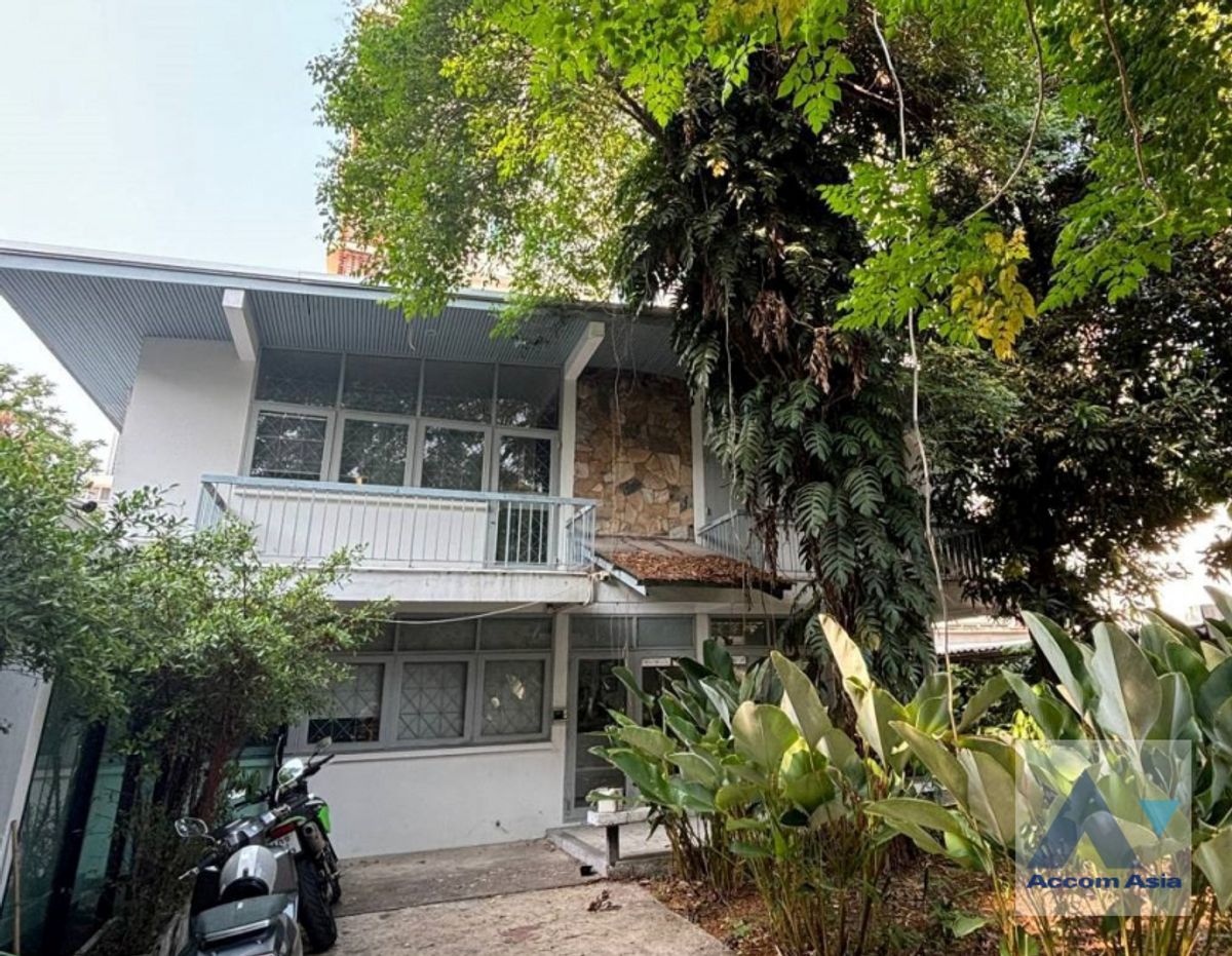 ให้เช่าบ้านสุขุมวิท อโศก ทองหล่อ : 🔼AccomA🔽 Home Office 2 Bedrooms House for Rent in Sukhumvit, Bangkok near BTS Ekkamai (AA15311)