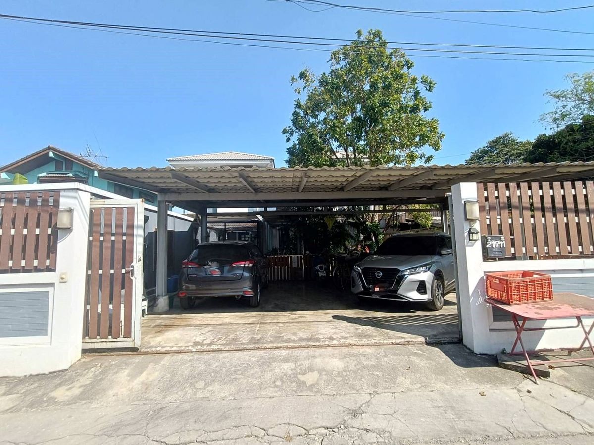 ขายบ้านนวมินทร์ รามอินทรา : บ้านเดี่ยว ซอย นวมินทร์ 42 / 4 ห้องนอน (ขาย), House Soi Nawamin 42 / 4 Bedrooms (SALE) PIK025