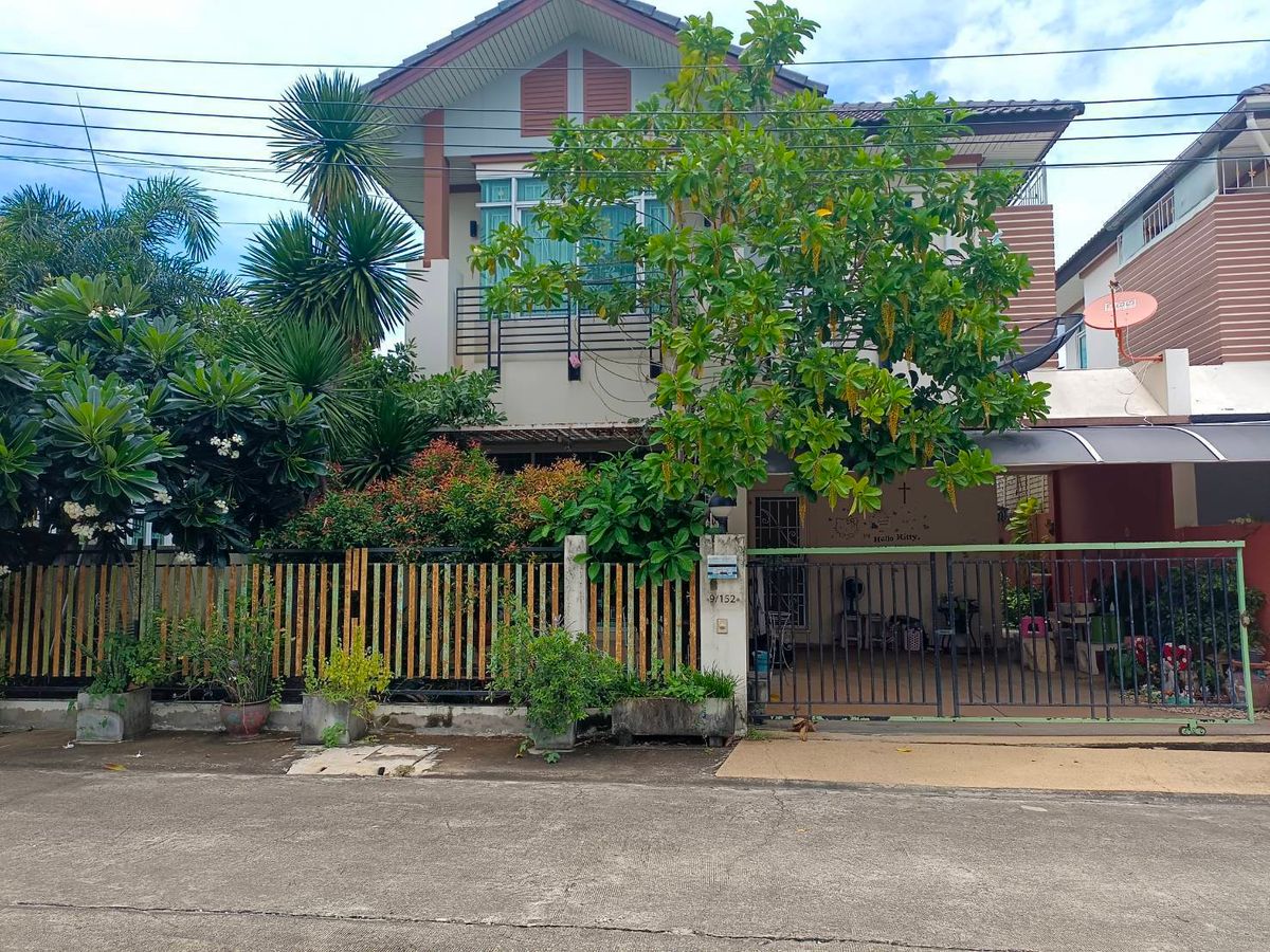ขายบ้านนนทบุรี บางใหญ่ บางบัวทอง : ชิชากร 2 กาญจนาภิเษก บ้านแฝด สไตล์บ้านเดี่ยว พร้อมเข้าอยู่ทันที!