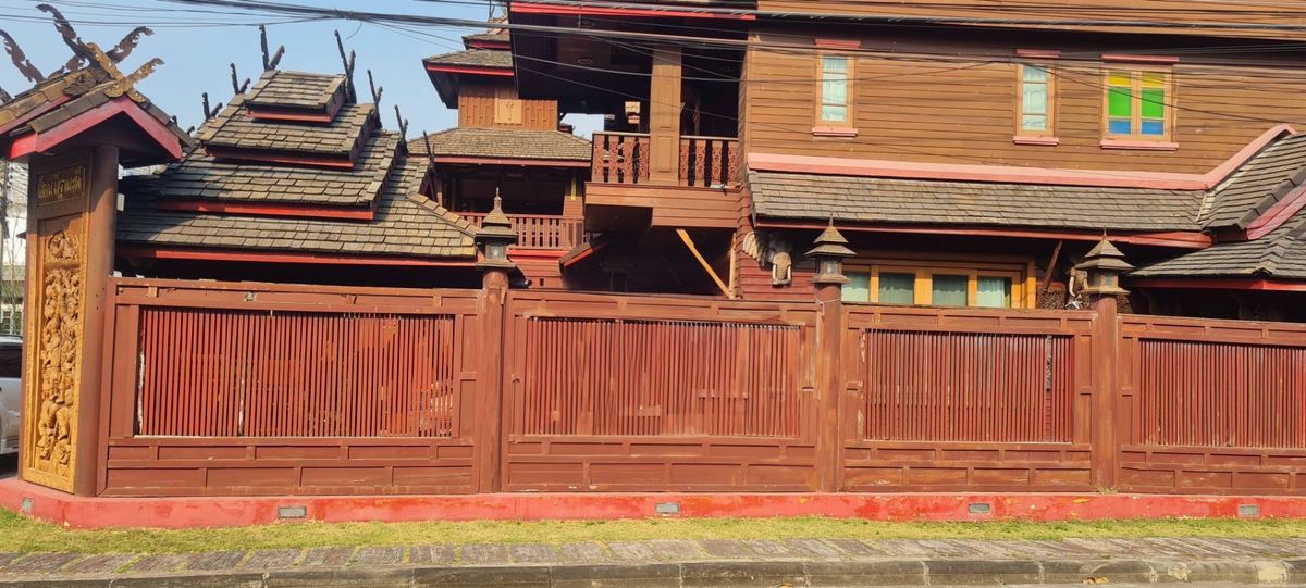 ขายบ้านมีนบุรี-ร่มเกล้า : พาร์คเวย์ ชาเล่ต์ รามคำแหง / 4 ห้องนอน (ขาย), Parkway Chalet Ramkhamhaeng / 4 Bedrooms (FOR SALE) AA336