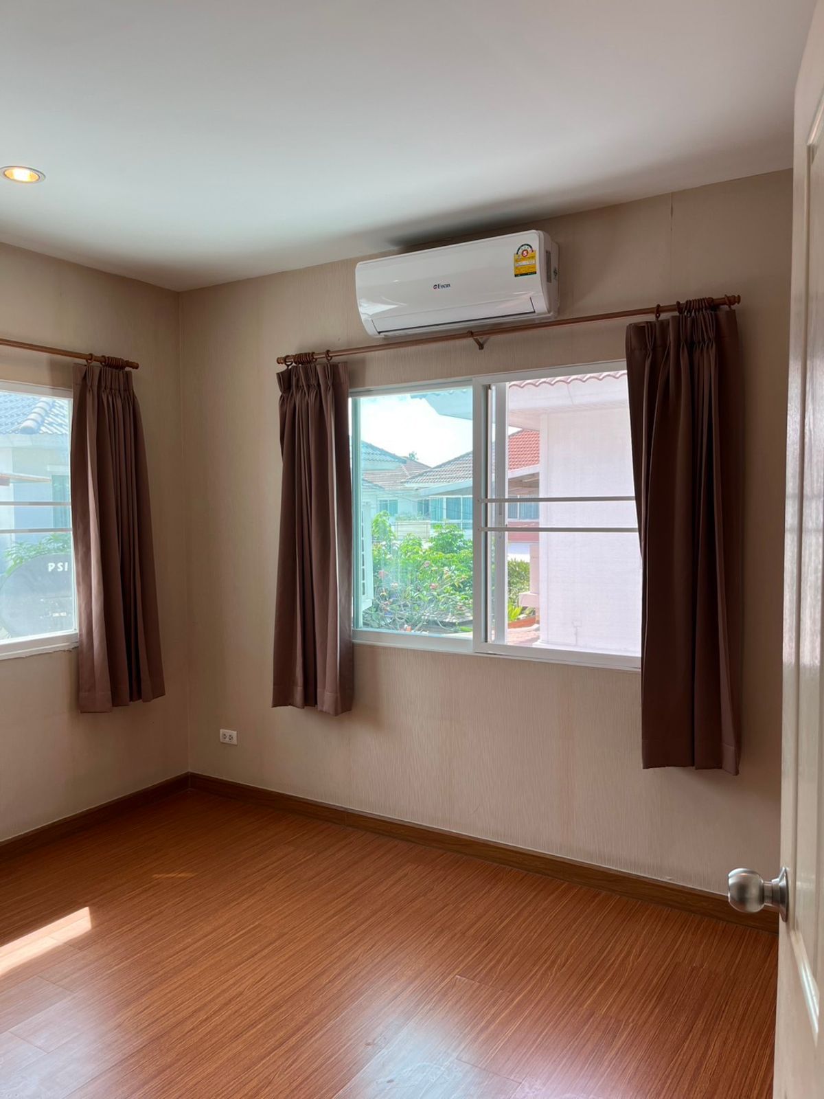 ขายบ้านมีนบุรี-ร่มเกล้า : บ้านเดี่ยวทำเลทอง เดินทางสะดวก ใกล้ MRT มีนบูรี  🔥 เพอร์เฟค พาร์ค สุวรรณภูมิ เฟส 2 / 3 ห้องนอน (ขาย), Perfect Park Suvannabhumi Phase 2 / 3 Bedrooms (FOR SALE) AA331