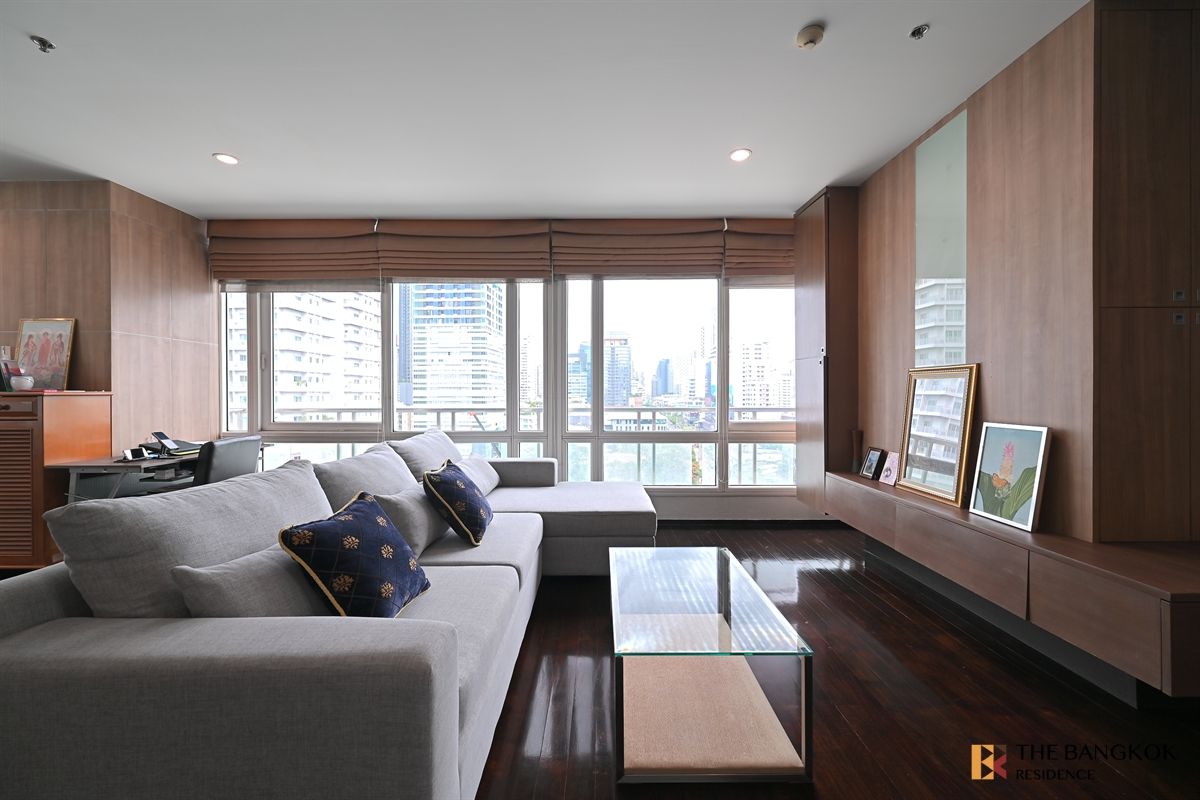 ขายคอนโดสุขุมวิท อโศก ทองหล่อ : The Height Thonglor ยูนิต Luxury ราคาถูกกว่าตลาด ใกล้ BTS ทองหล่อ