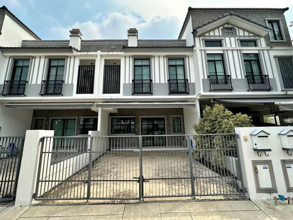 ให้เช่าทาวน์โฮมบางนา แบริ่ง ลาซาล : 🏡 ให้เช่าทาวน์โฮม อินดี้ (บางนา กม.7) ซอยโรงเรียนราชวินิตบางแก้ว   🎉 ใกล้เมกา บางนา 3.2 กม เฟอร์นิเจอร์และเครื่องใช้ไฟฟ้าครบ บ้านว่างพร้อมเข้าอยู่  ✅✅