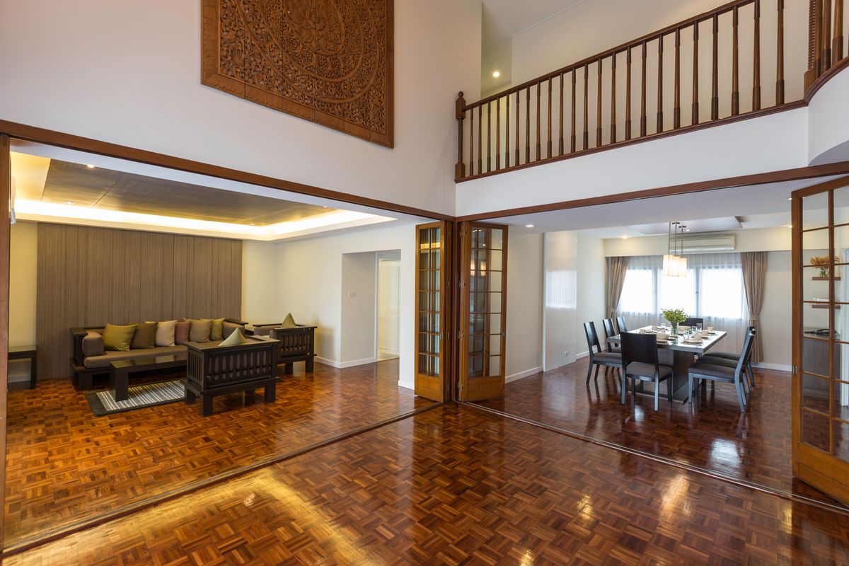 ให้เช่าคอนโดวิทยุ ชิดลม หลังสวน : Penthouse Duplex 4 Bedrooms 4 Bathrooms 