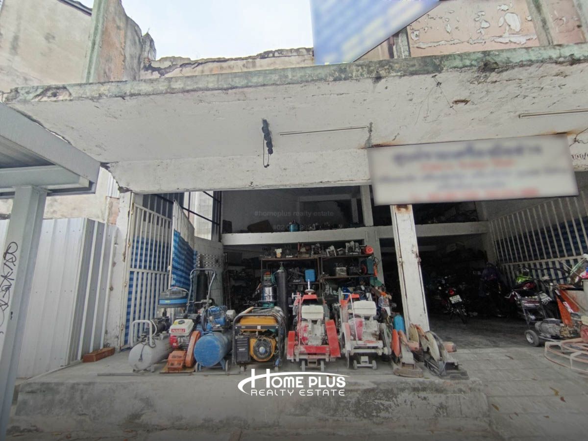 For SaleShop HouseLadprao101, Happy Land, The Mall Bang Kapi : 2 -storey commercial building next to Soi Nawamin 59, area 32 square wah (selling with tenants)