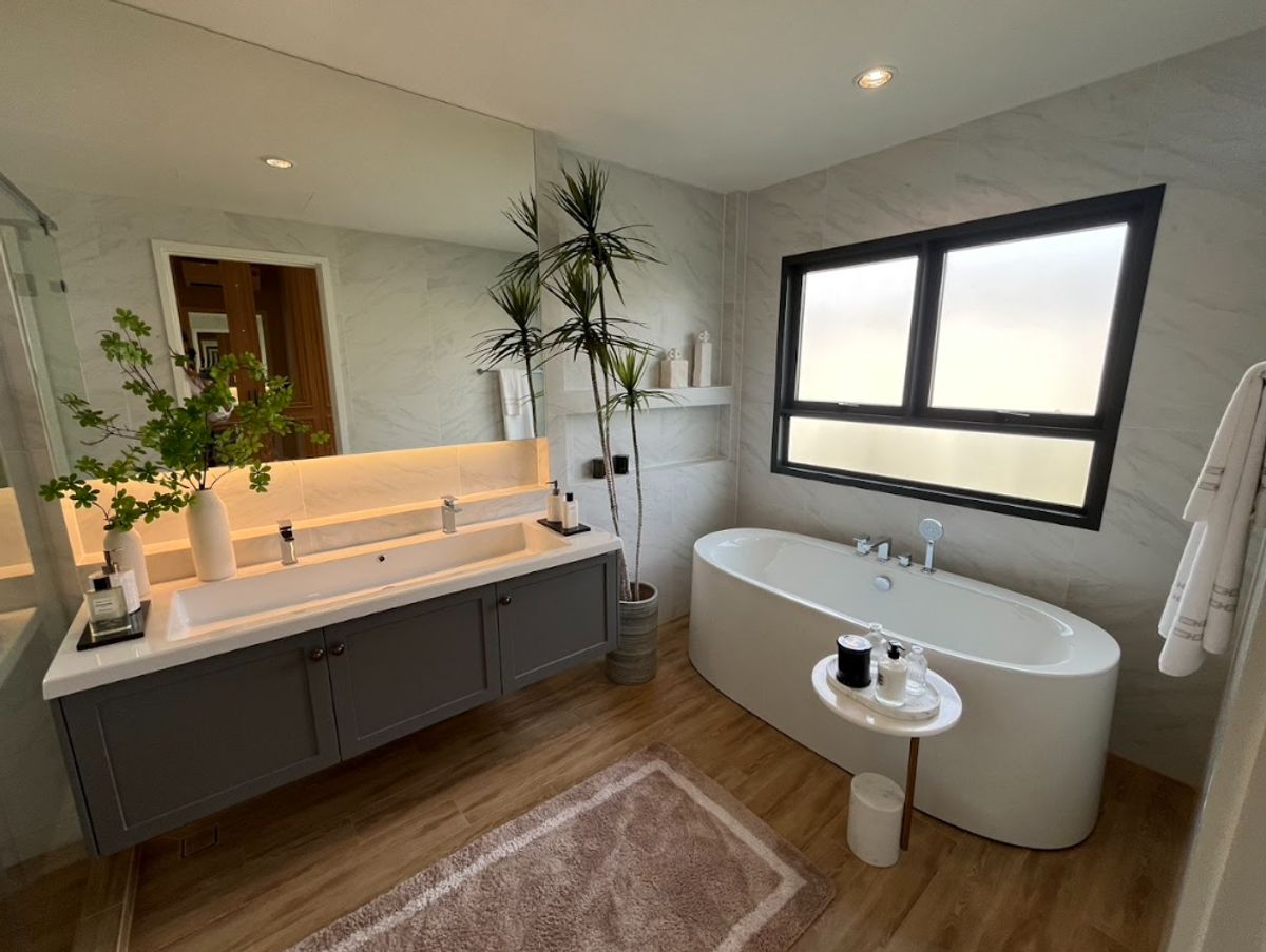 For SaleHouseBangna, Bearing, Lasalle : ✨ Luxurious detached house for sale near Mega Bangna✨ Setthasiri Bangna Km. 10