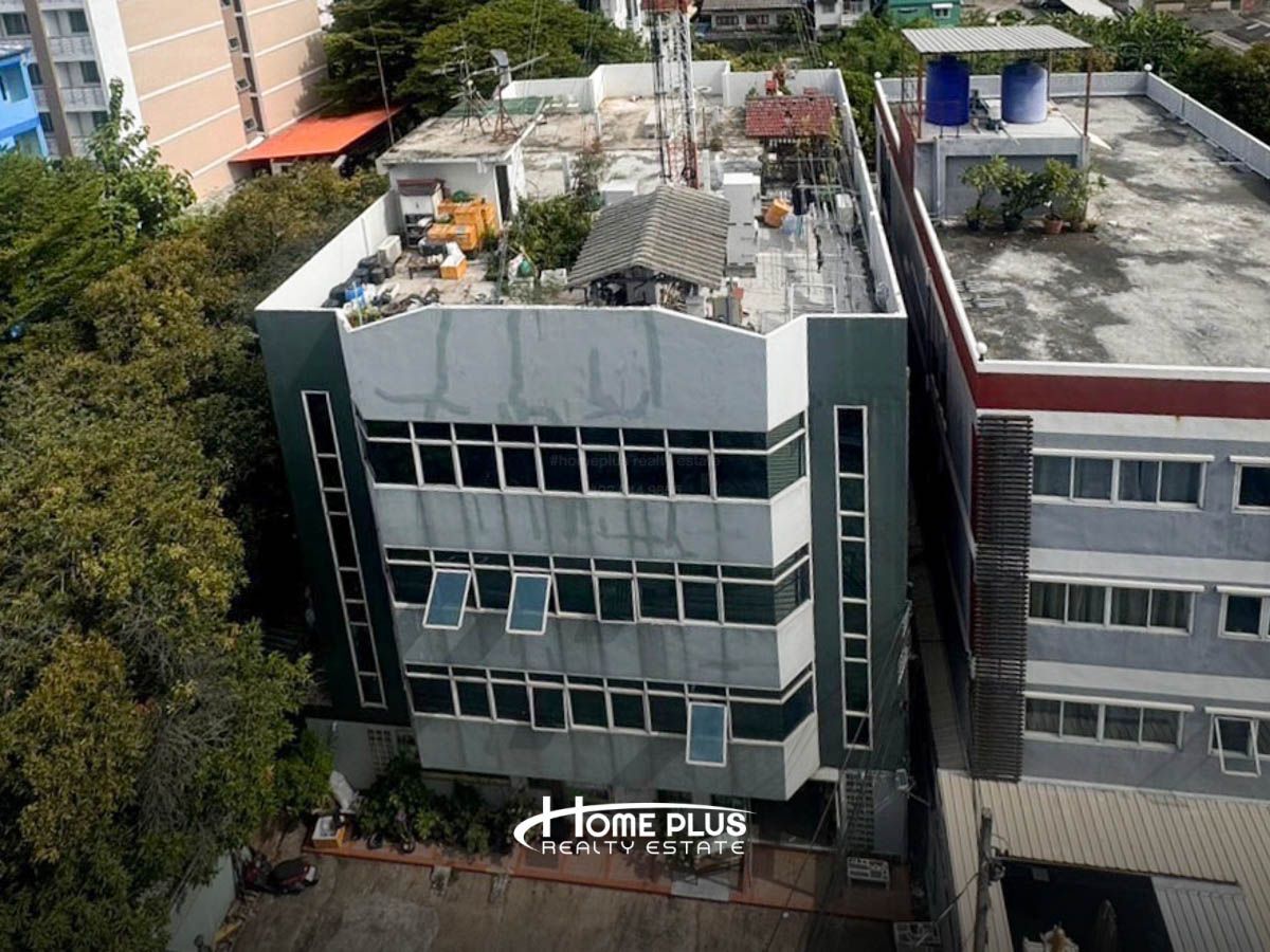 For SaleShop HouseSapankwai,Jatujak : 4 -story single building, Soi Vibhavadi Rangsit 38 (Good location to invest)