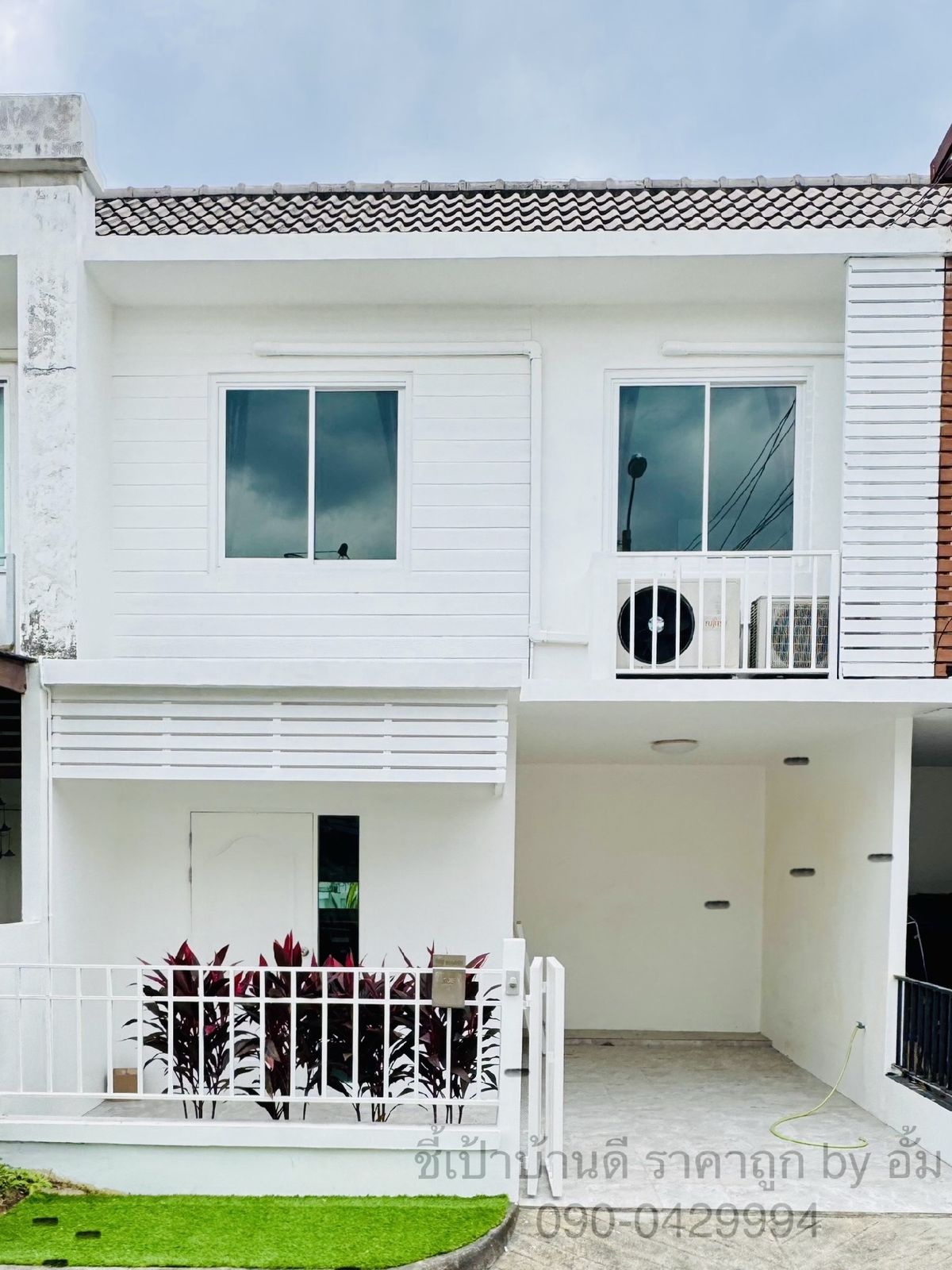 For SaleTownhomeKaset Nawamin,Ladplakao : The renovated house is at the beginning of the project. The fish slopes are complete.