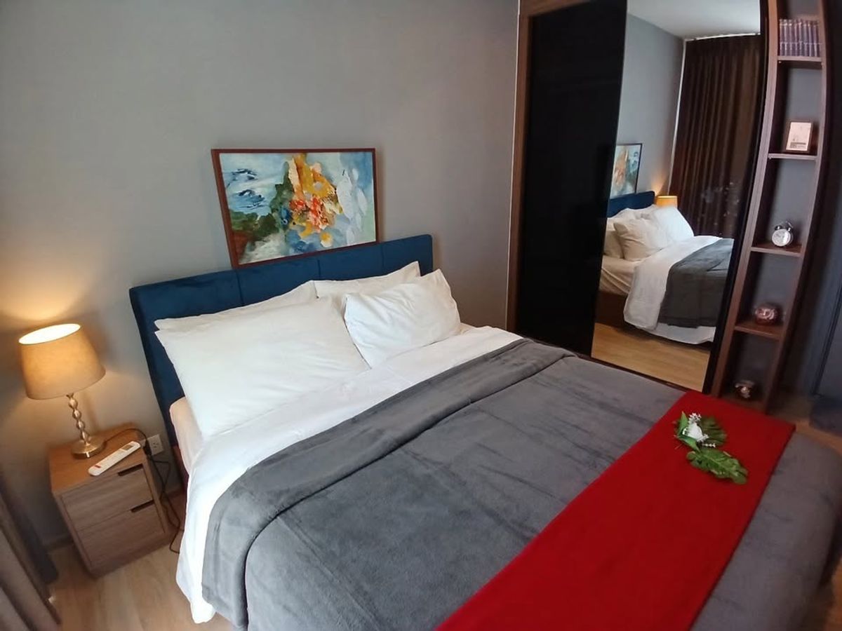 ให้เช่าคอนโดสุขุมวิท อโศก ทองหล่อ : For rent  TAKA HAUS เอกมัย 12 ติดต่อ เอ็มมี่ 0955300101