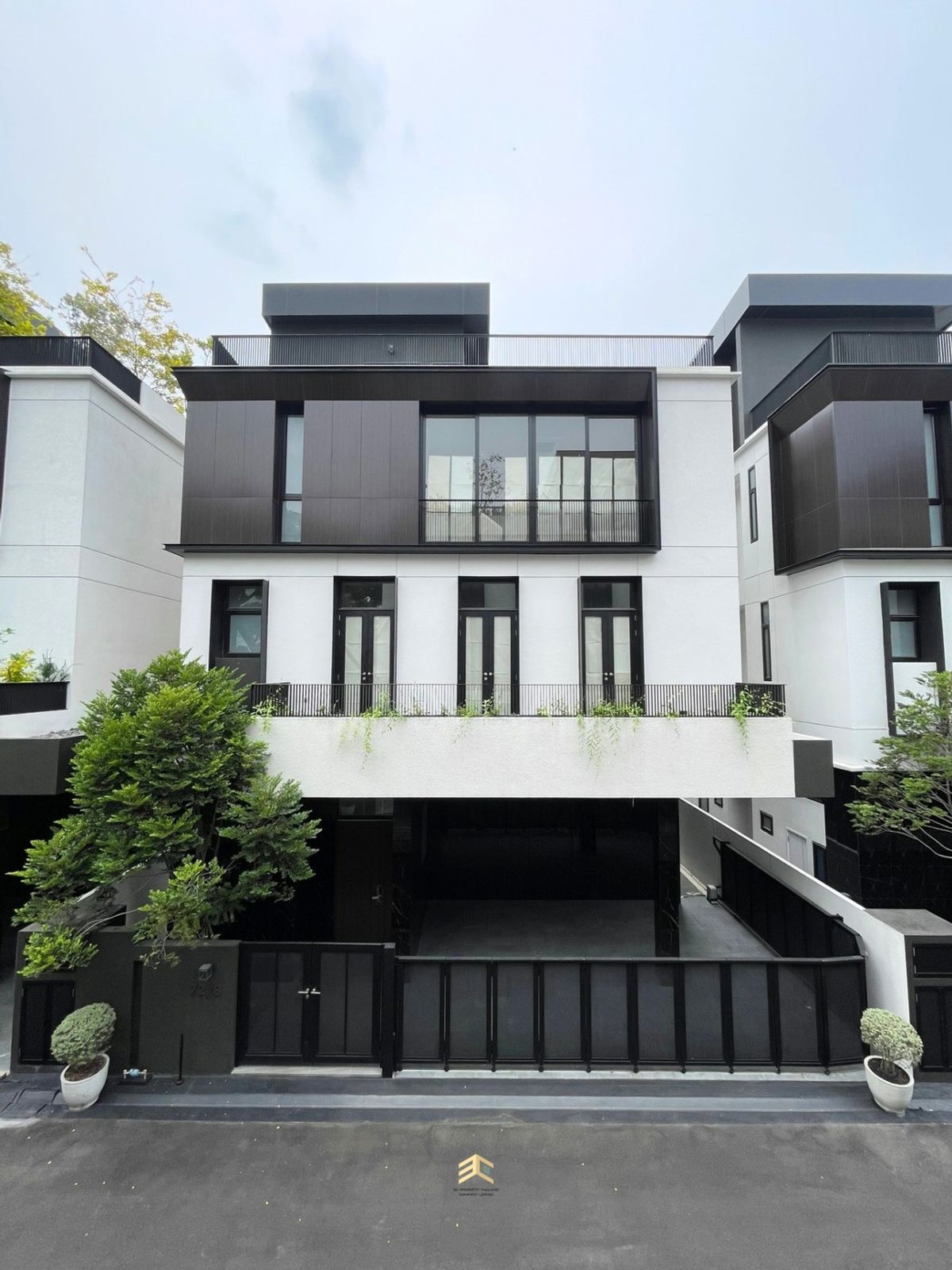 For SaleHouseRamkhamhaeng, Hua Mak : Special price 🔥 only 39.9 million baht & quot; arna Rama 9 & quot; Rama 9: 3 -storey detached house with Rooftop Garden