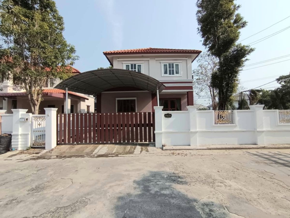 For RentHouseSamut Prakan,Samrong : House for rent in KC Nerd Ville Bang Phli Village. Interested please contact 082-3223695.
